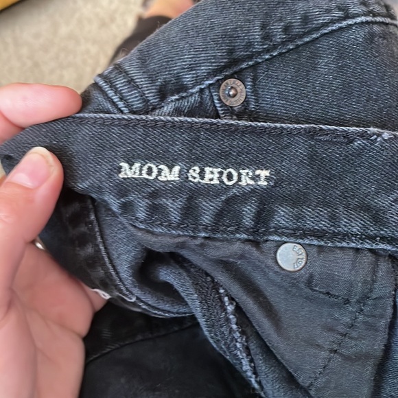 AE MOM shorts - Picture 4 of 5